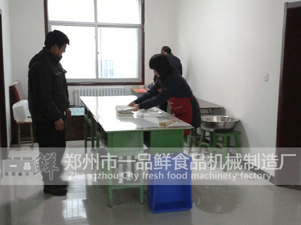 ����������˿͑������M�����l���b