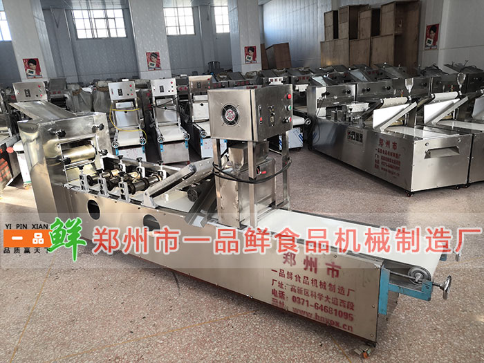 HMj-5型雙輥三刀燴面機實物